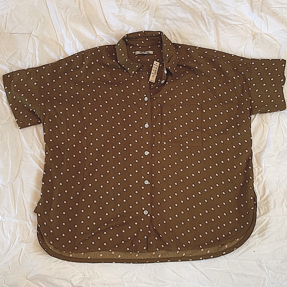 Short sleeve Relaxed fit Button top